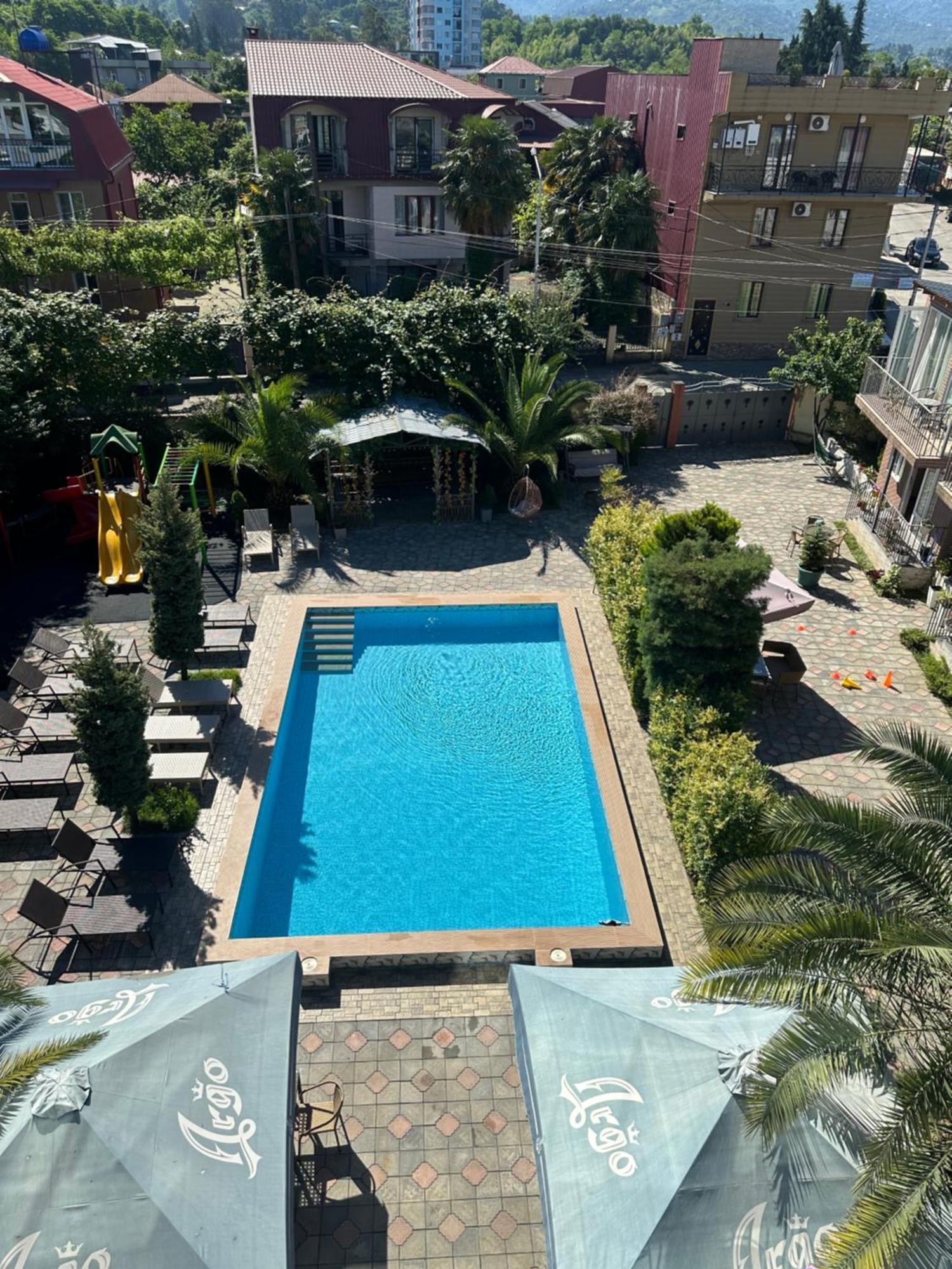 Hotel Buta Batumi Exterior photo