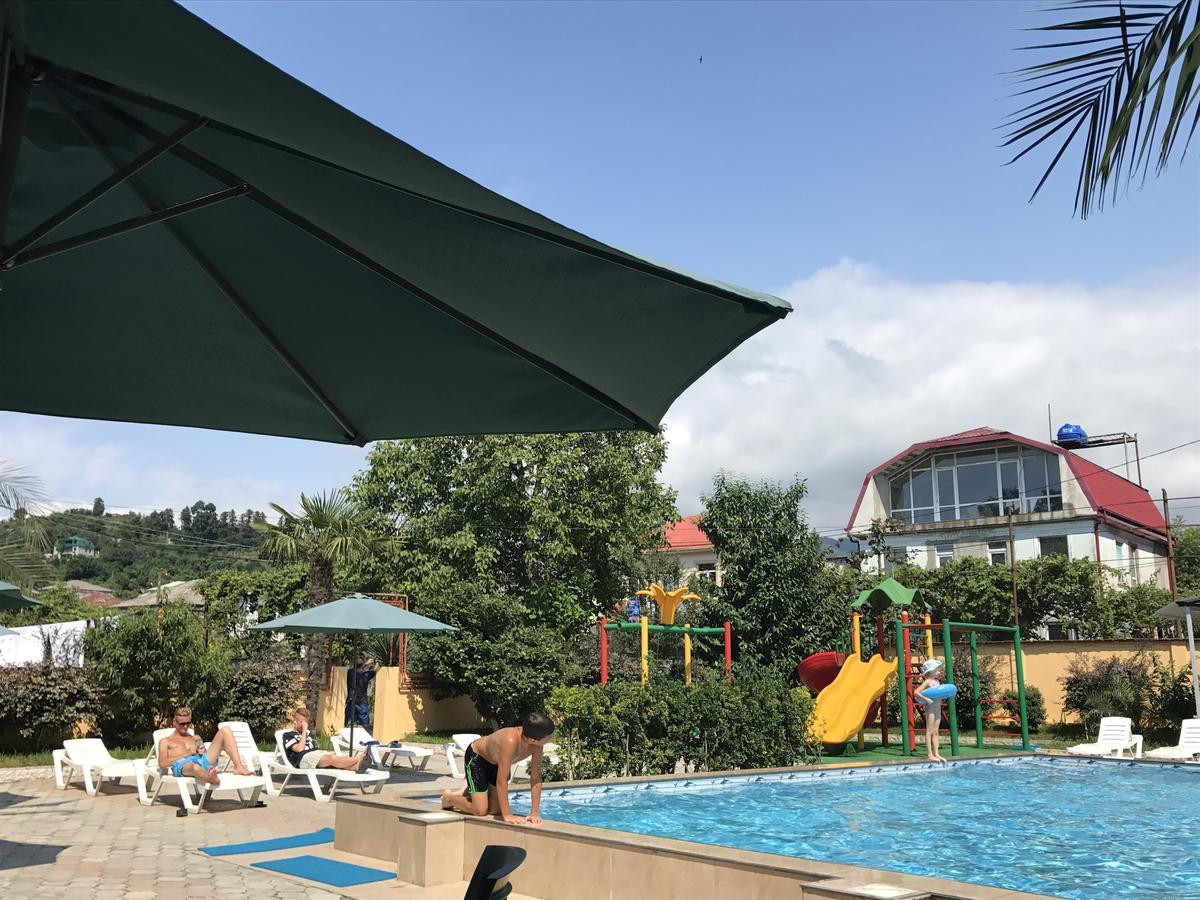Hotel Buta Batumi Exterior photo